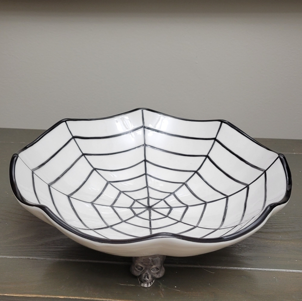 Black and White Spiderweb Bowl